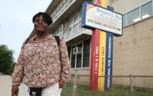 Community Roots to Classrooms: How an Illinois Program Turns Volunteer Parents into Paid Paraprofessionals
